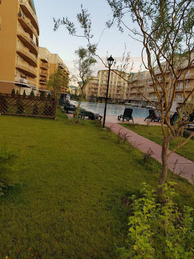 Luxury Apartment With Pool In North Bucharest Cretuleasca Luaran gambar